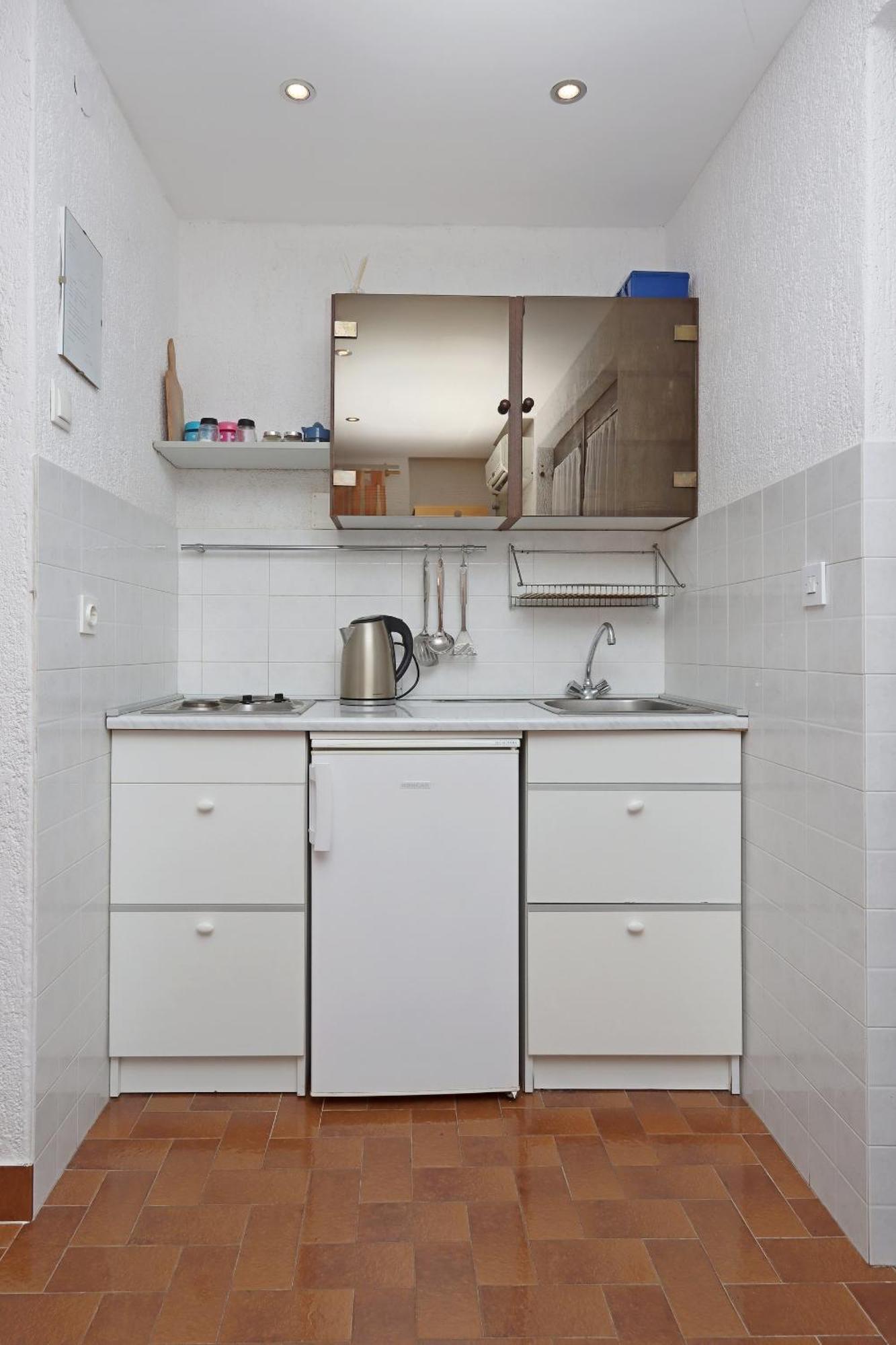 Apartments With A Parking Space Kornic, Krk - 415 المظهر الخارجي الصورة
