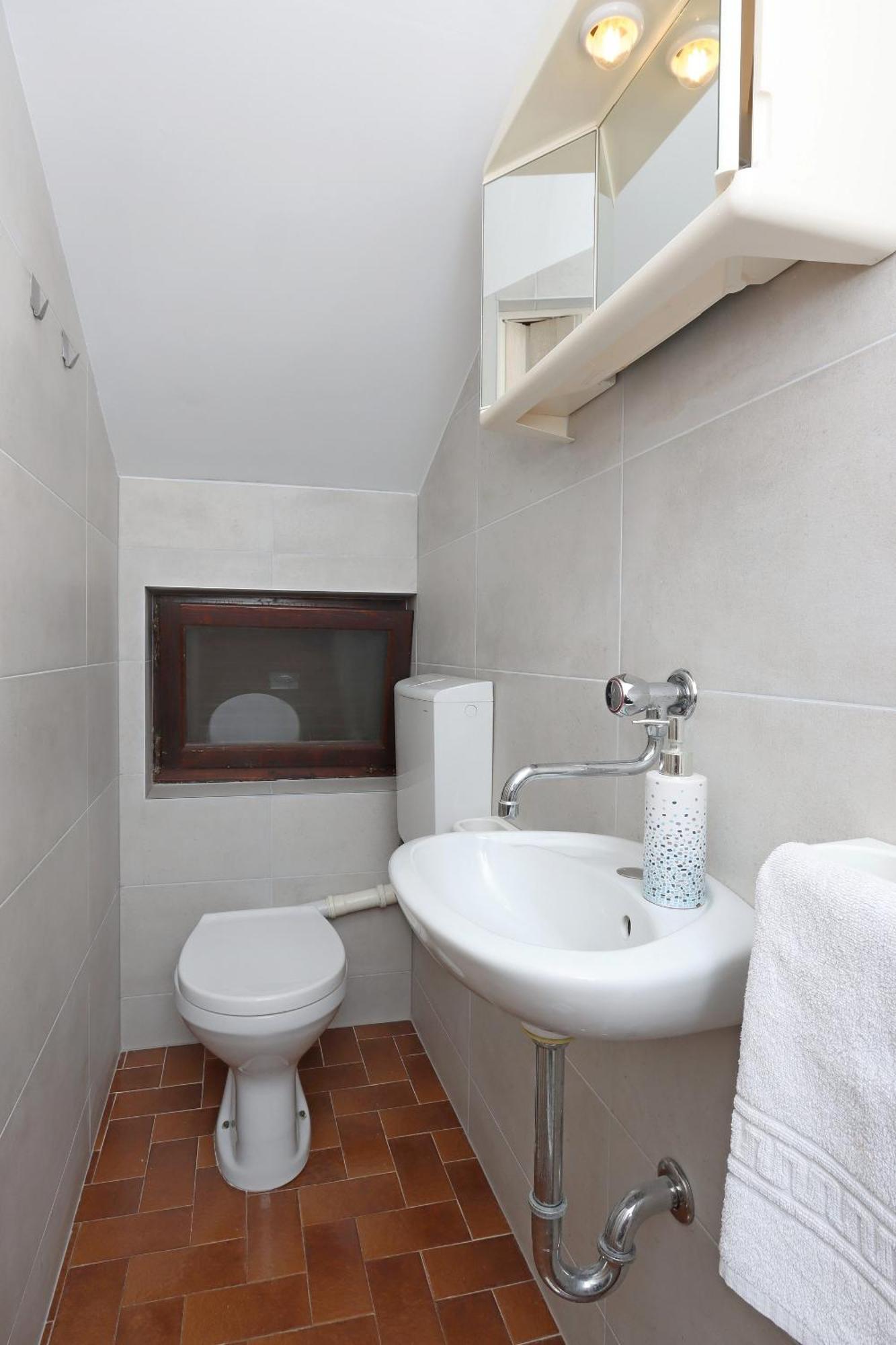 Apartments With A Parking Space Kornic, Krk - 415 الغرفة الصورة